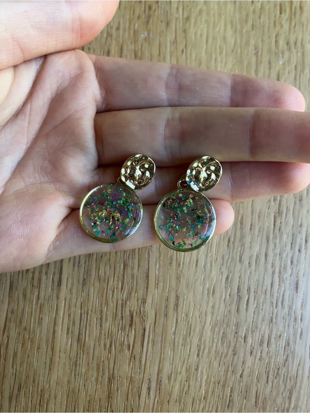 Gold Glitter Circle Dangle Earrings